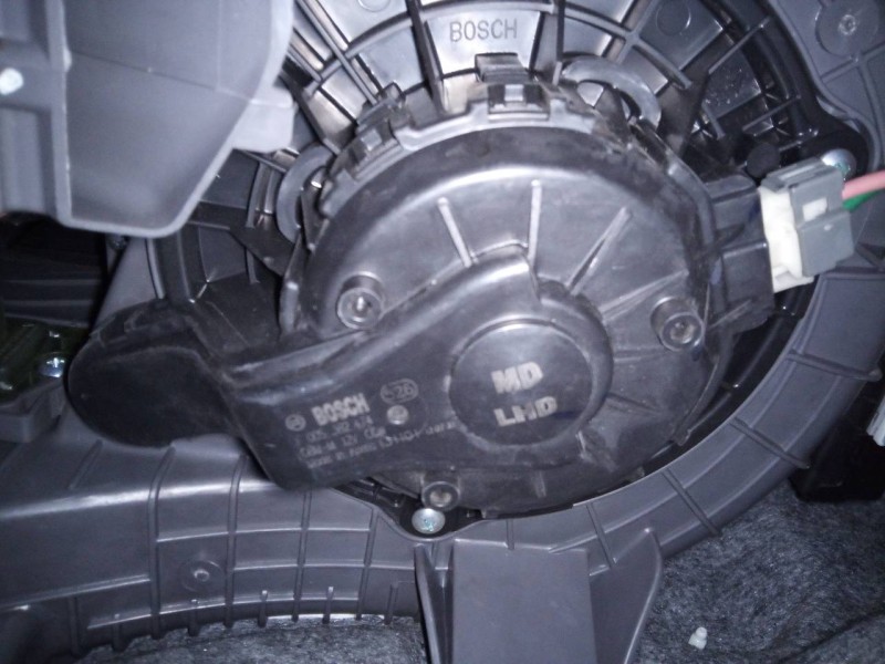 Recambio de ventilador calefaccion para kia carens ( ) drive referencia OEM IAM F0053B2474  