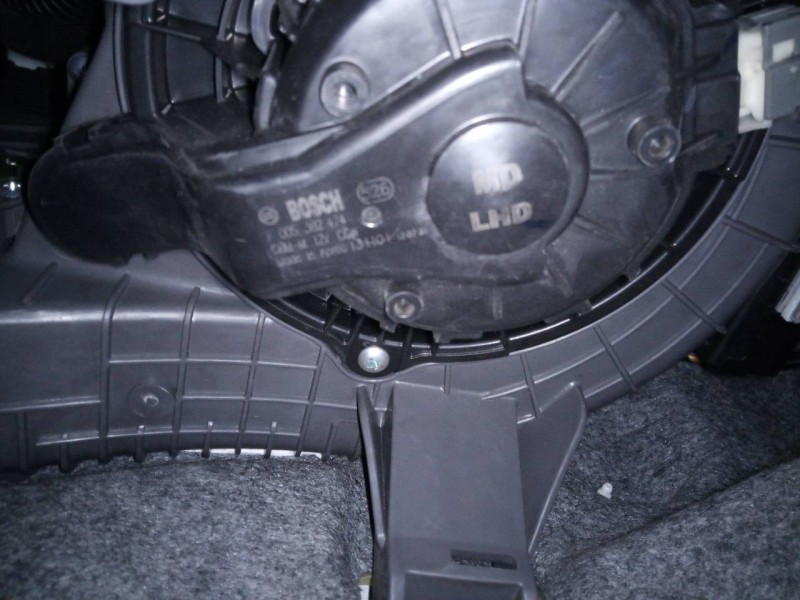 Recambio de ventilador calefaccion para kia carens ( ) drive referencia OEM IAM F0053B2474  