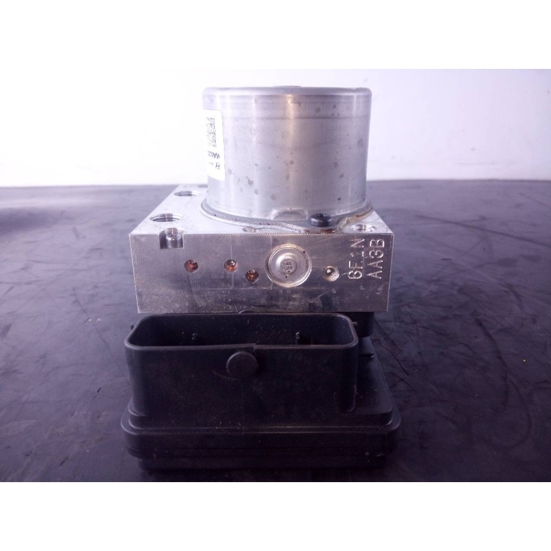 Recambio de abs para kia stonic (ybcuv) drive referencia OEM IAM 58910H8450 220708A1H1AA00670A P3-B8-24-4