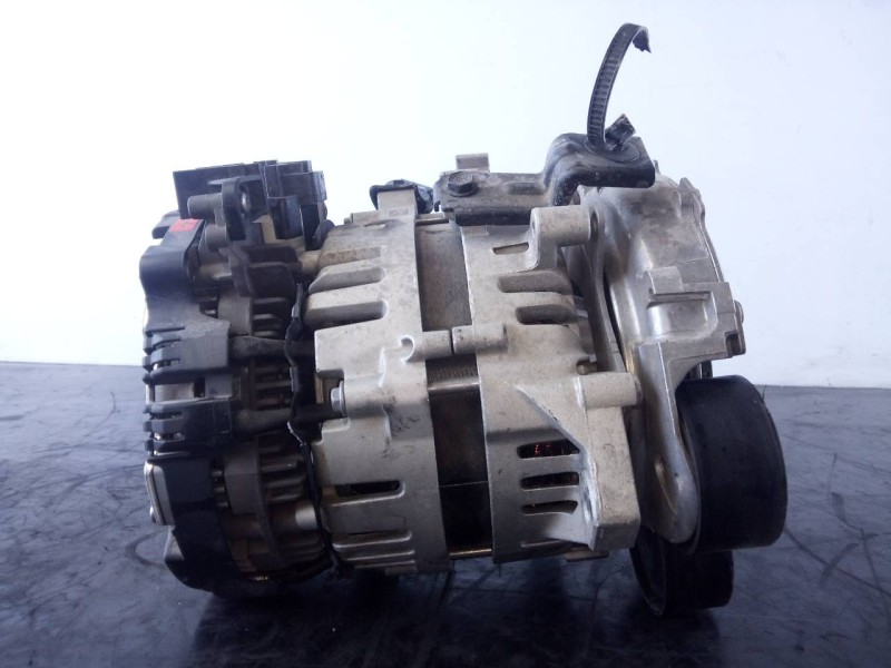 Recambio de alternador para kia stonic (ybcuv) drive referencia OEM IAM 3630007000 2726652 P3-A4-19-5