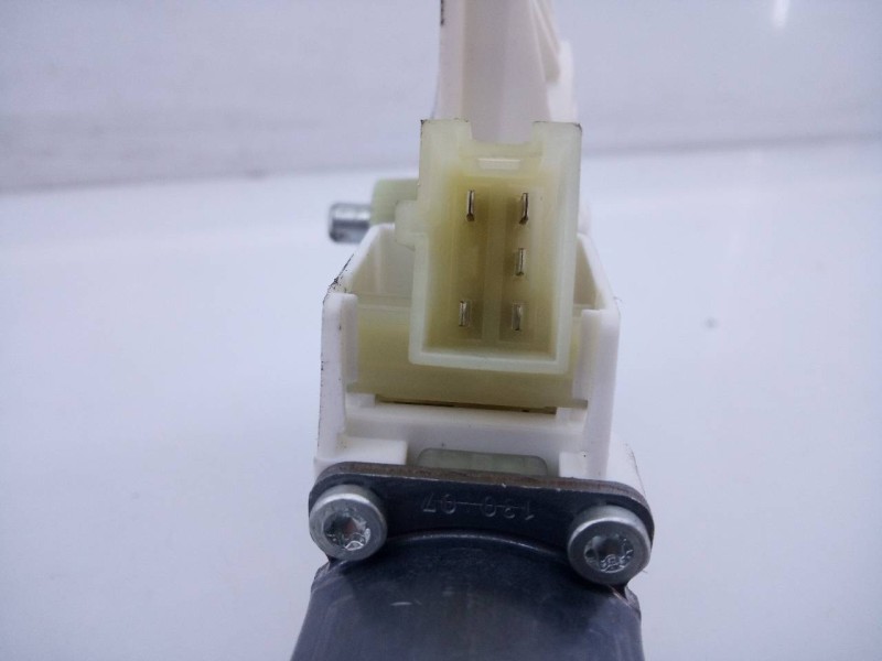 Recambio de motor elevalunas delantero derecho para mercedes-benz clase c (w204) berlina c 280 (204.054) referencia OEM IAM A204