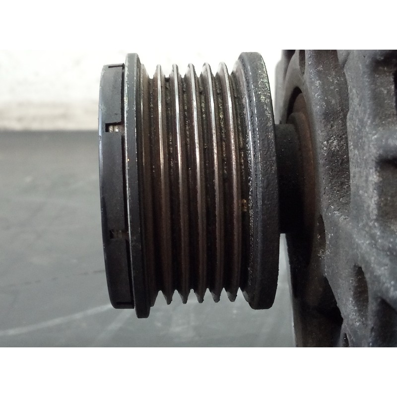 Recambio de alternador para dacia dokker stepway referencia OEM IAM 231002949R  P3-B6-4-4