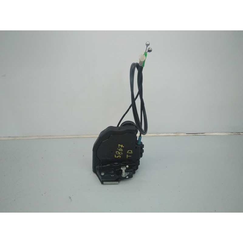 Recambio de cerradura puerta trasera derecha para toyota verso advance referencia OEM IAM   E2-B4-25-2