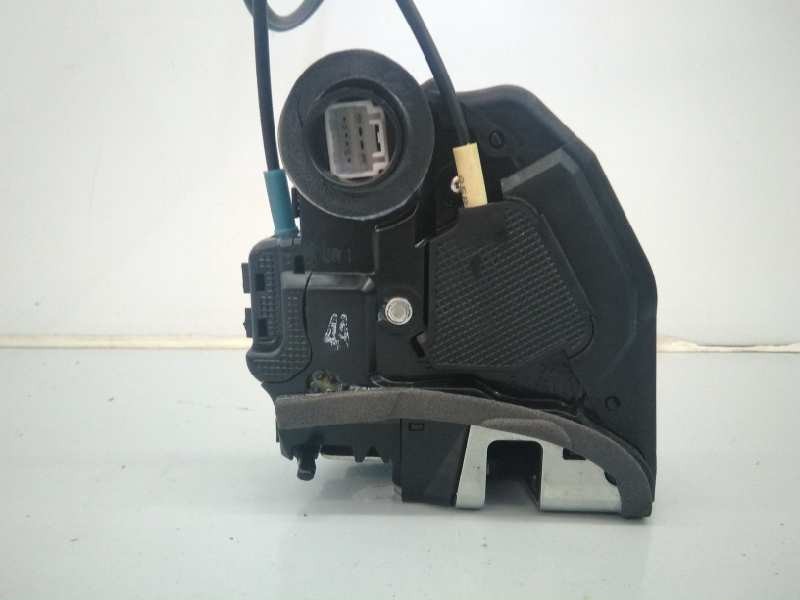 Recambio de cerradura puerta trasera derecha para toyota verso advance referencia OEM IAM   E2-B4-25-2