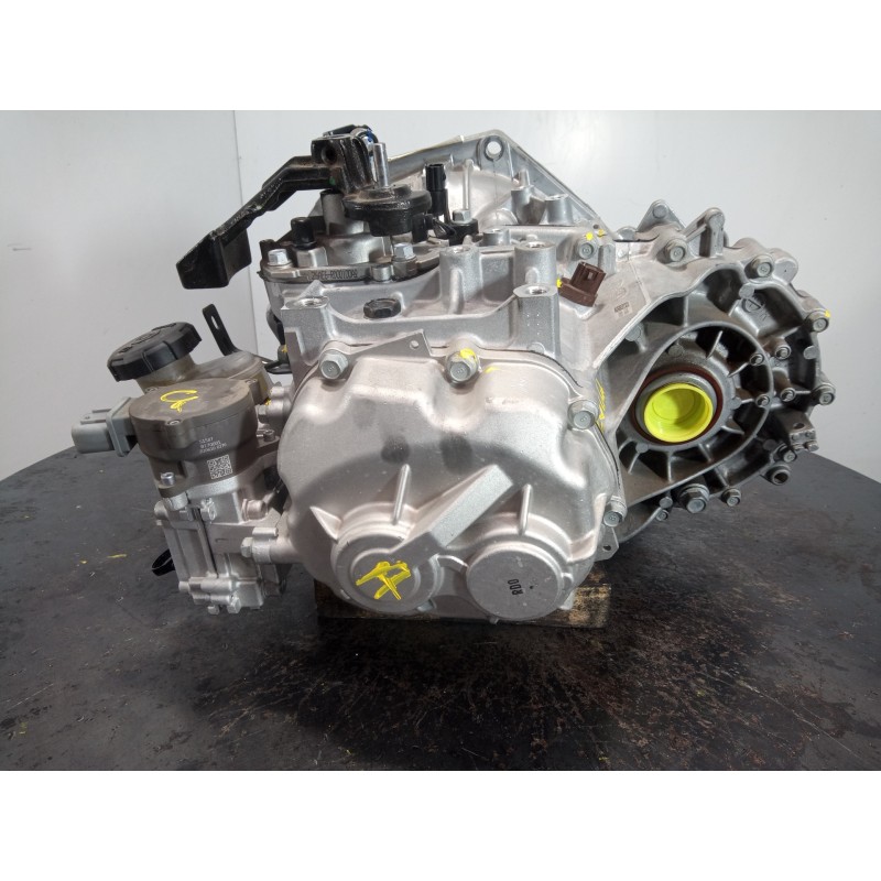 Recambio de caja cambios para kia stonic (ybcuv) drive referencia OEM IAM U32VNH 027214 M1-A3-130
