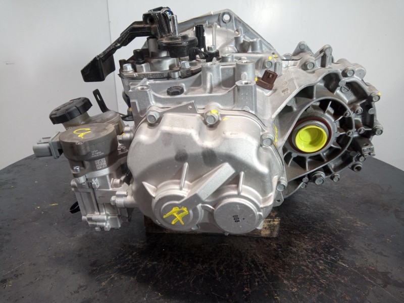 Recambio de caja cambios para kia stonic (ybcuv) drive referencia OEM IAM U32VNH 027214 M1-A3-130