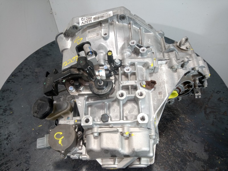 Recambio de caja cambios para kia stonic (ybcuv) drive referencia OEM IAM U32VNH 027214 M1-A3-130