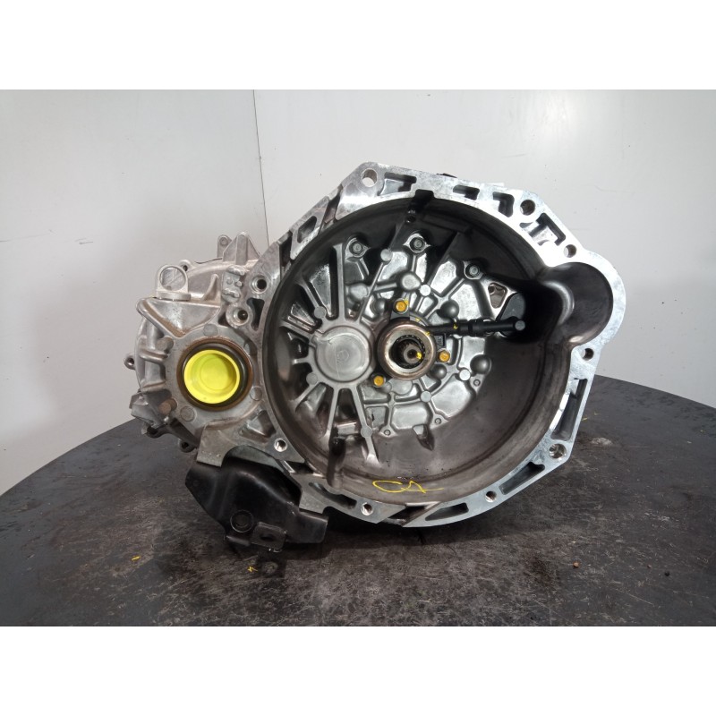 Recambio de caja cambios para kia stonic (ybcuv) drive referencia OEM IAM U32VNH 027214 M1-A3-130