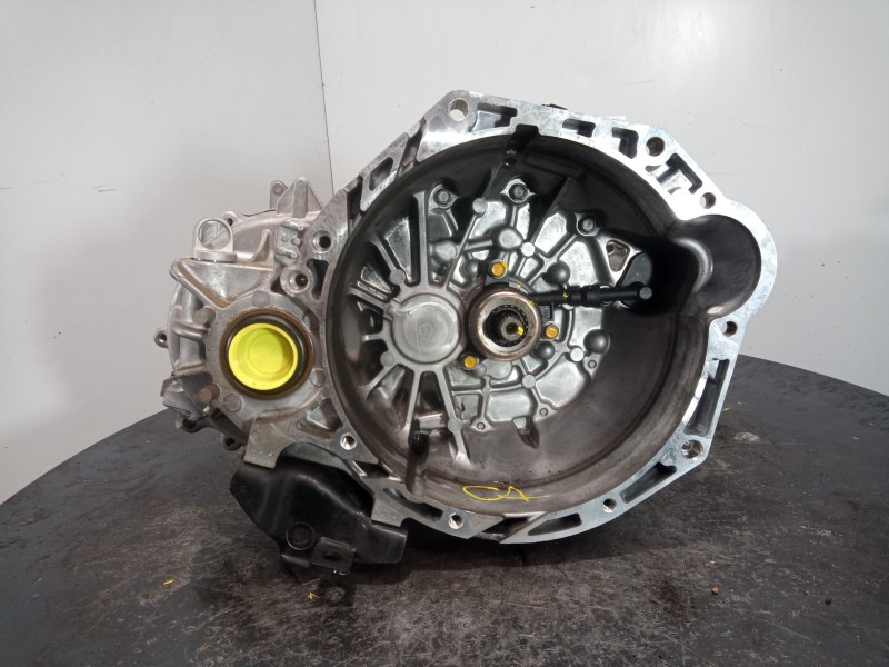 Recambio de caja cambios para kia stonic (ybcuv) drive referencia OEM IAM U32VNH 027214 M1-A3-130