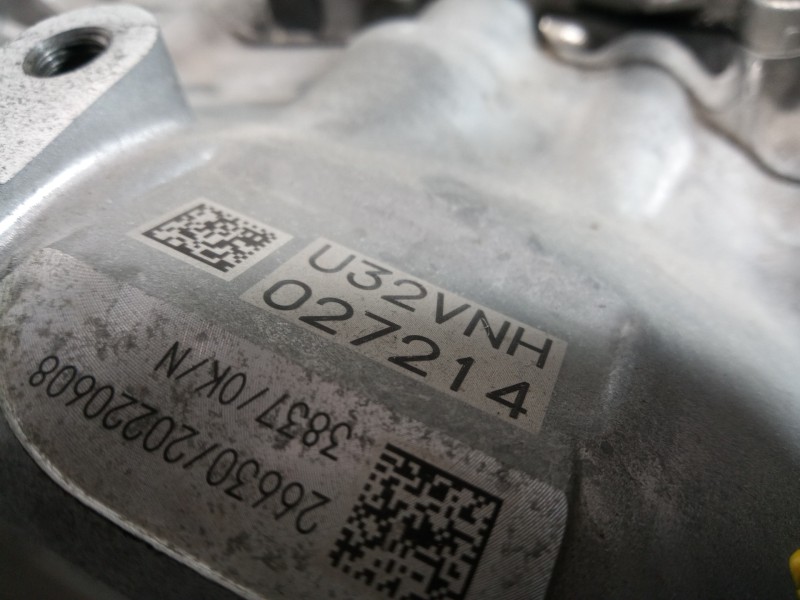 Recambio de caja cambios para kia stonic (ybcuv) drive referencia OEM IAM U32VNH 027214 M1-A3-130