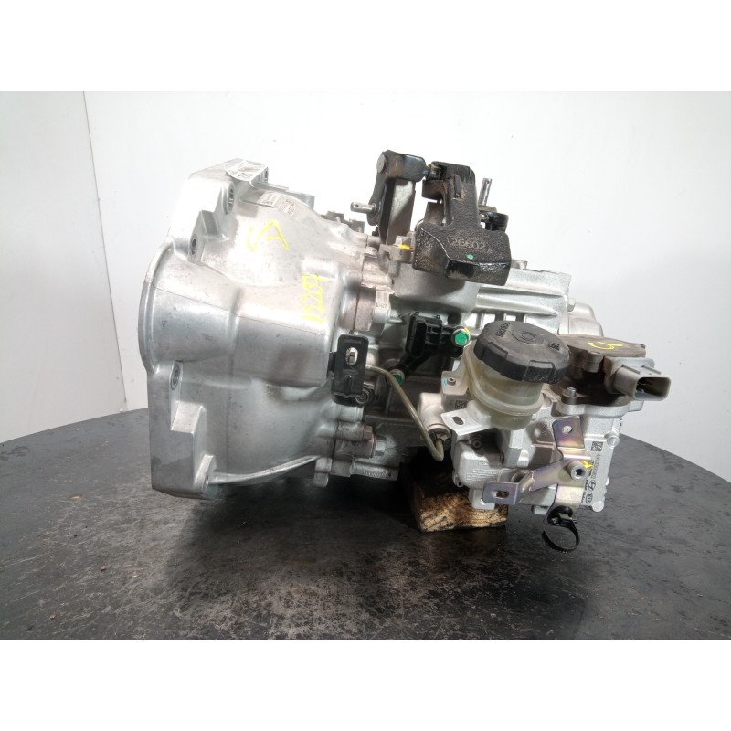 Recambio de caja cambios para kia stonic (ybcuv) drive referencia OEM IAM U32VNH 027214 M1-A3-130