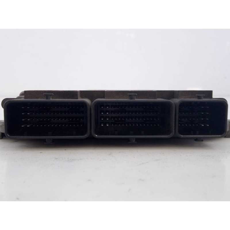 Recambio de centralita motor uce para dacia dokker stepway referencia OEM IAM 237102213R 0281030439 E2-A1-33-1