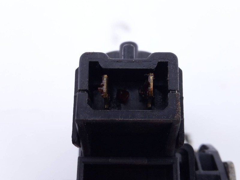 Recambio de cerradura puerta delantera derecha para dacia dokker stepway referencia OEM IAM   E1-A1-32-2