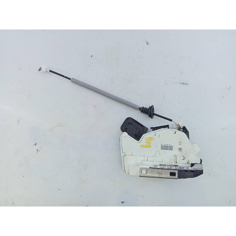 Recambio de cerradura puerta trasera derecha para seat toledo (kg3) reference referencia OEM IAM   E1-B6-52-1