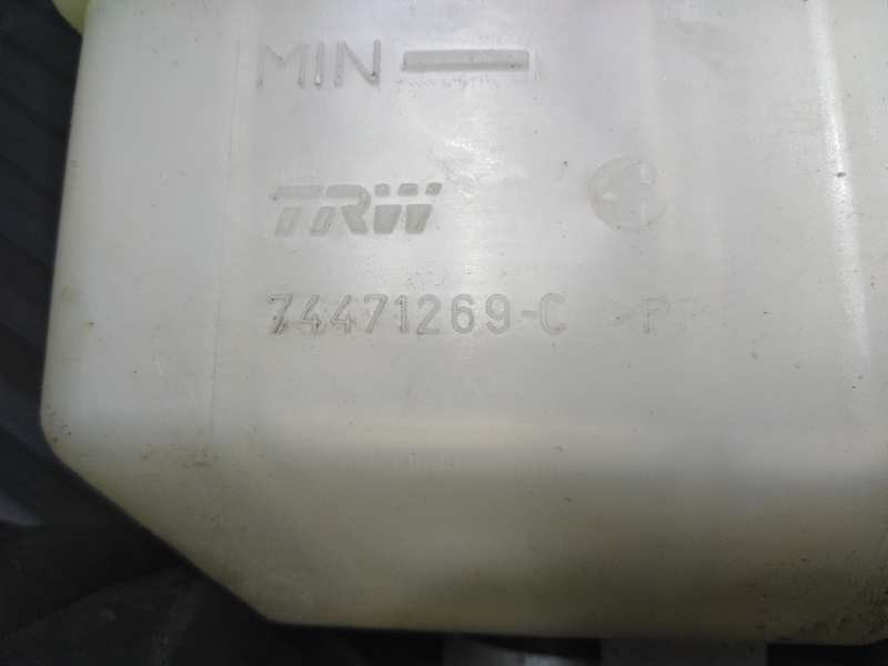 Recambio de bomba freno para land rover discovery v6 td s referencia OEM IAM 74471269C  P3-B9-7-1