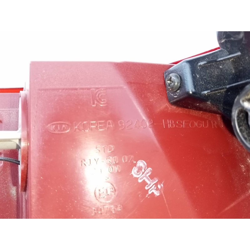 Recambio de piloto trasero derecho para kia stonic (ybcuv) drive referencia OEM IAM 92402H8  E2-B5-24-1