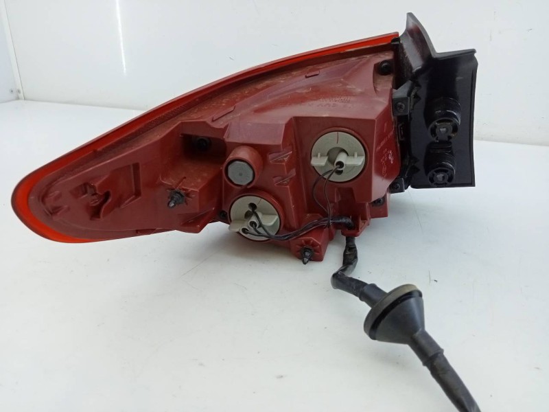 Recambio de piloto trasero derecho para kia stonic (ybcuv) drive referencia OEM IAM 92402H8  E2-B5-24-1