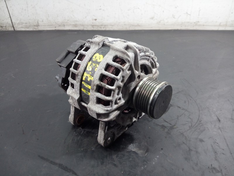 Recambio de alternador para nissan pulsar (c13) acenta referencia OEM IAM 231004EA0A  P3-A4-22-4