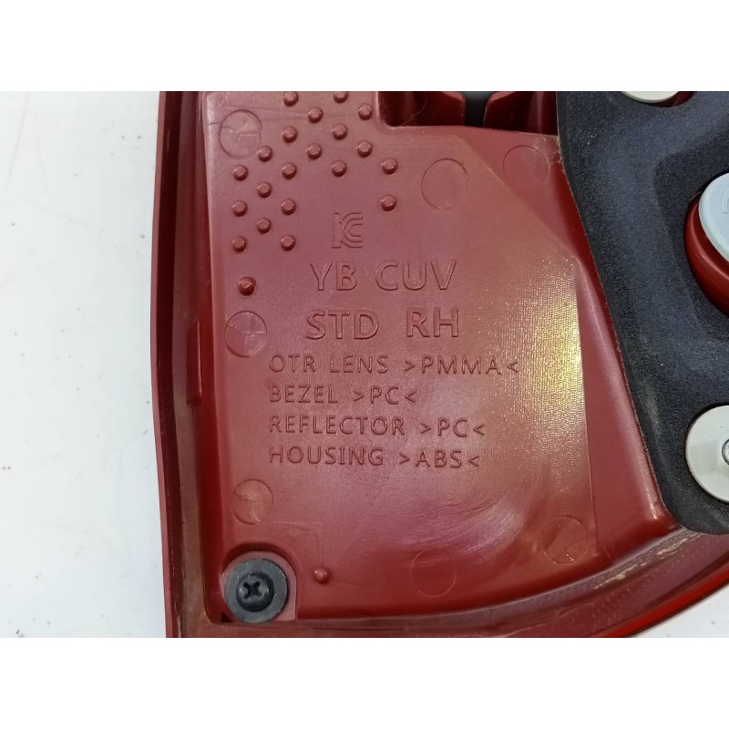 Recambio de piloto trasero derecho porton para kia stonic (ybcuv) drive referencia OEM IAM   E2-B5-24-1