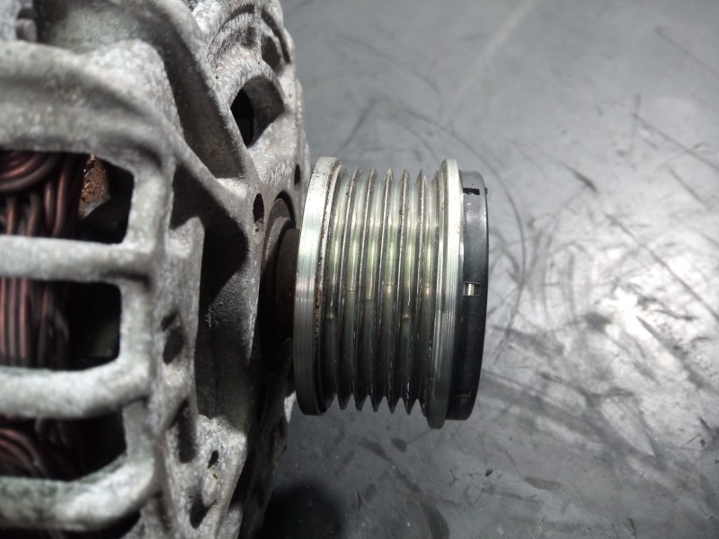 Recambio de alternador para nissan pulsar (c13) acenta referencia OEM IAM 231004EA0A  P3-A4-22-4