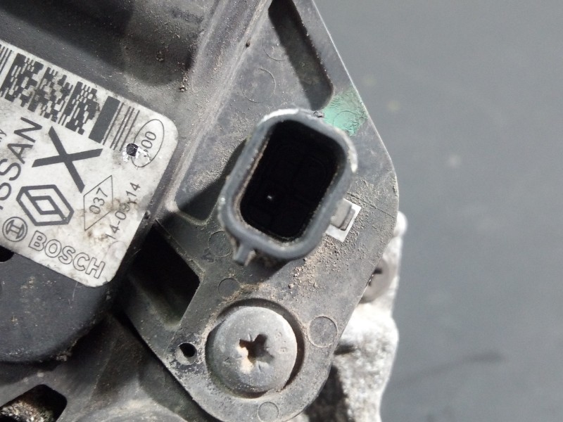 Recambio de alternador para nissan pulsar (c13) acenta referencia OEM IAM 231004EA0A  P3-A4-22-4