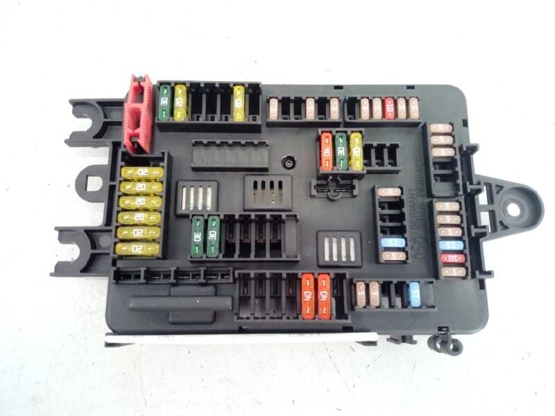 Recambio de caja reles / fusibles para bmw serie 3 lim. (f30) 318d referencia OEM IAM 926111102 926111102 E3-A2-41-1