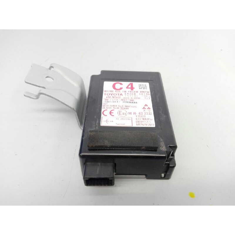Recambio de modulo electronico para toyota land cruiser (j15) basis referencia OEM IAM 8976060140 1584007061 E3-B2-9-1