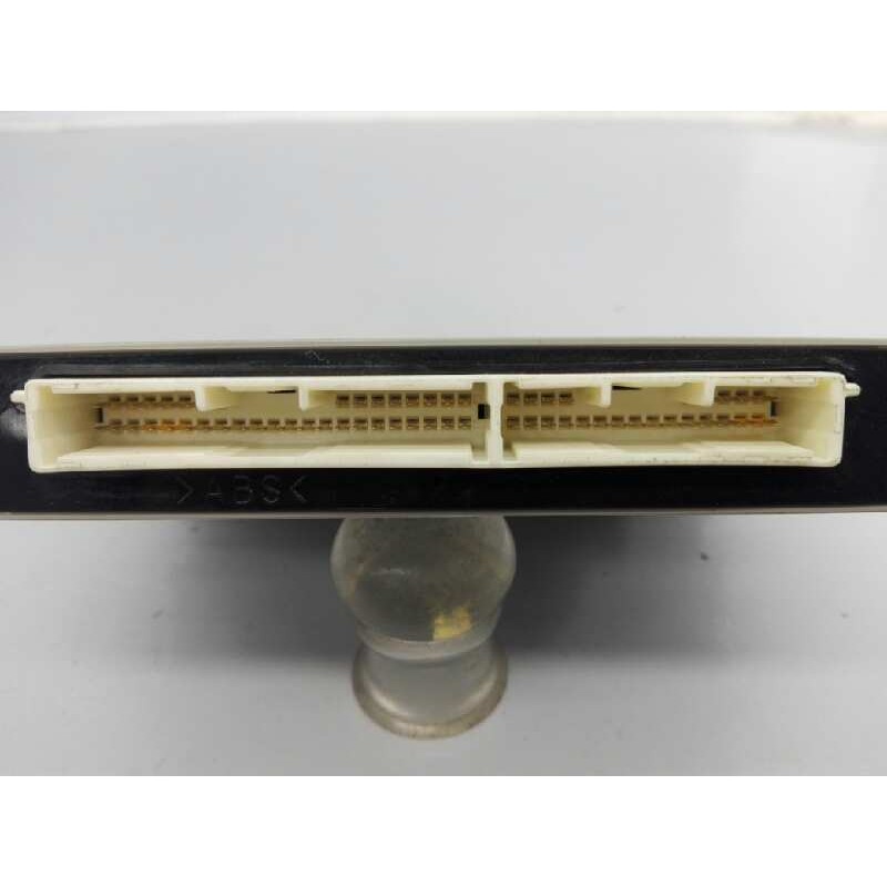 Recambio de modulo electronico para toyota land cruiser (j15) basis referencia OEM IAM 8999060204 2329004070 E3-B2-31-2