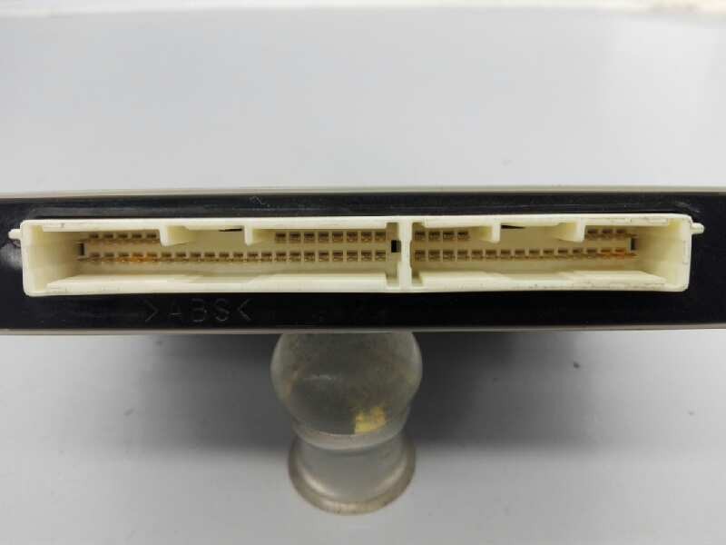 Recambio de modulo electronico para toyota land cruiser (j15) basis referencia OEM IAM 8999060204 2329004070 E3-B2-31-2