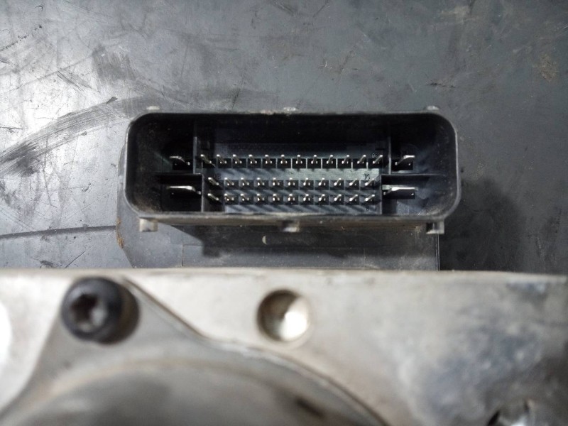 Recambio de abs para hyundai ix35 tecno 2wd referencia OEM IAM 589202Y350 5WY7F46C P3-B8-23-1