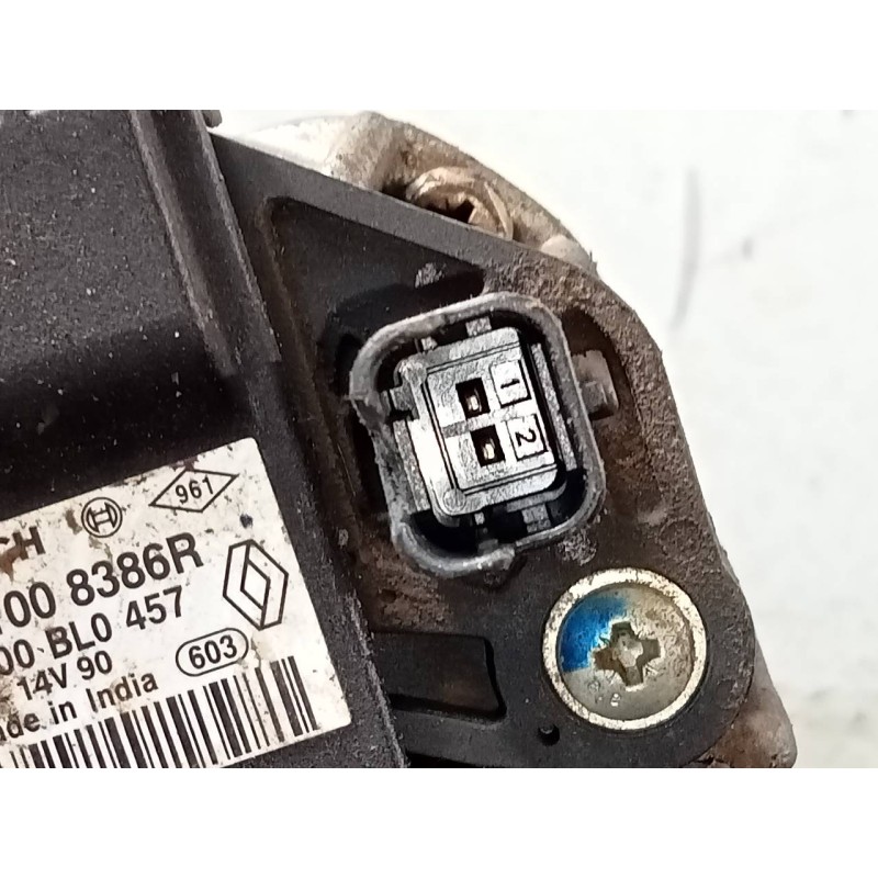 Recambio de alternador para dacia sandero ambiance referencia OEM IAM 231008386R  P3-A5-17-1