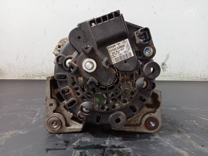 Recambio de alternador para dacia sandero ambiance referencia OEM IAM 231008386R  P3-A5-17-1