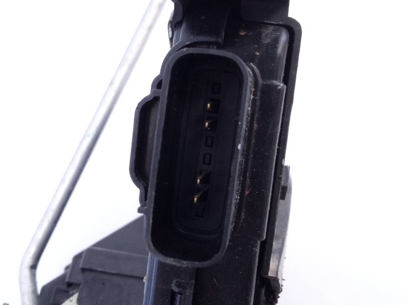 Recambio de cerradura puerta trasera derecha para kia stonic (ybcuv) drive referencia OEM IAM 81420H8010MGG  E2-B5-60-2