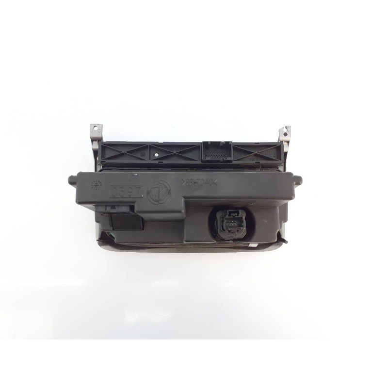 Recambio de mando climatizador para alfa romeo gt (125) 1.9 jtd 16v 150/ progression referencia OEM IAM 01560513690  E3-A4-8-3