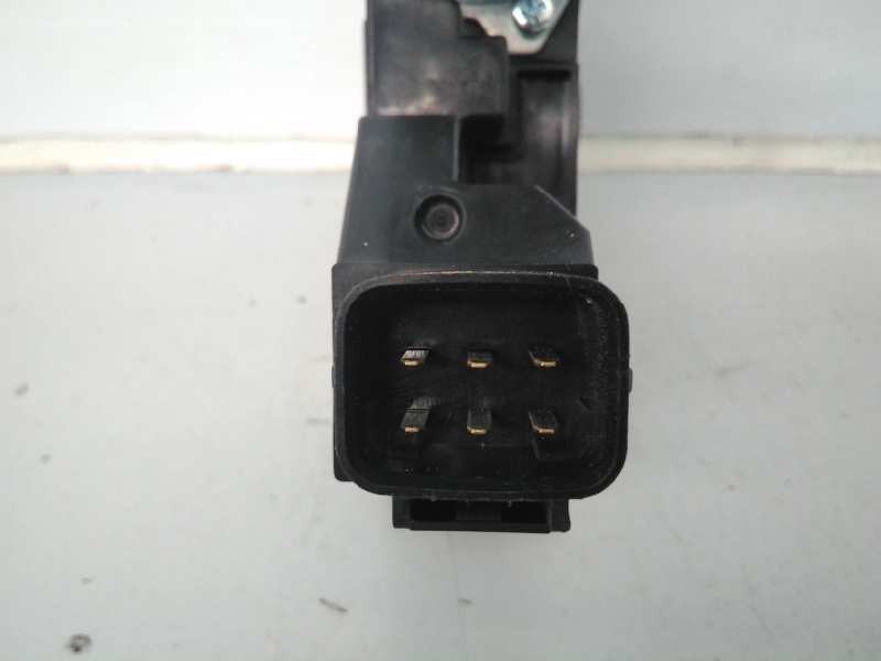 Recambio de motor elevalunas delantero derecho para kia carens ( ) drive referencia OEM IAM 82460A4010 DH0620202940 E2-B5-35-1