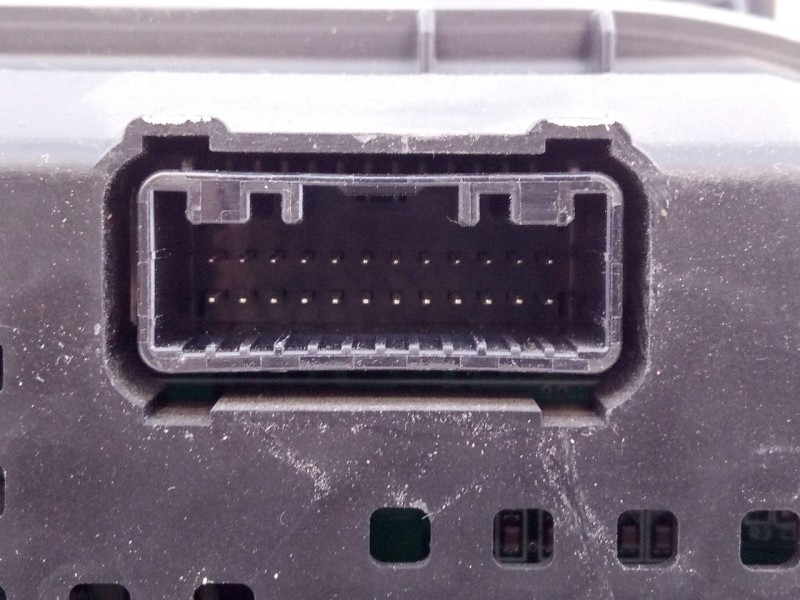 Recambio de cuadro instrumentos para hyundai ix35 tecno 2wd referencia OEM IAM 940062Y030 11001489501U E2-B5-3-1