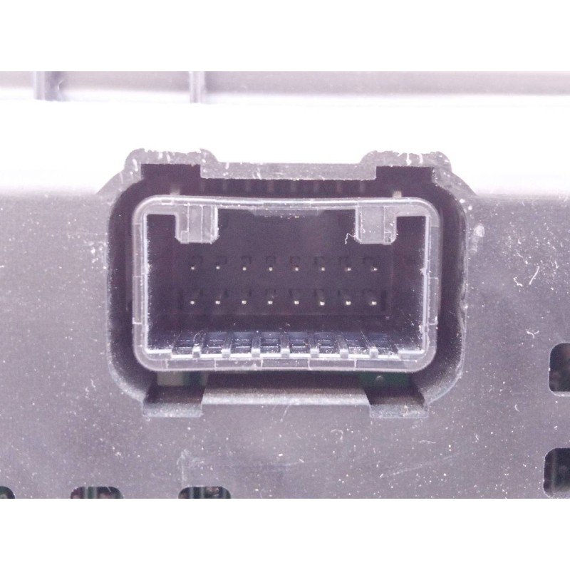 Recambio de cuadro instrumentos para hyundai ix35 tecno 2wd referencia OEM IAM 940062Y030 11001489501U E2-B5-3-1