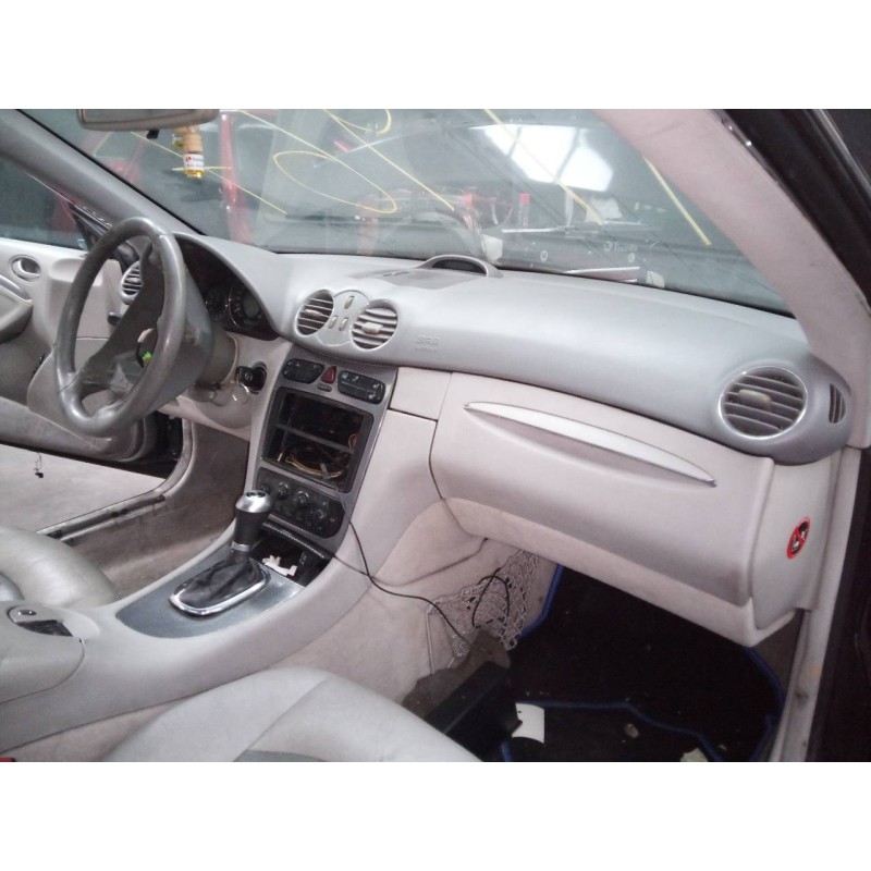 Recambio de salpicadero para mercedes-benz clase clk (w209) coupe 270 cdi (209.316) referencia OEM IAM   