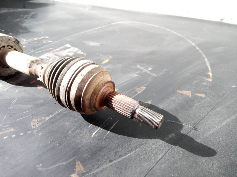 Recambio de transmision delantera derecha para dacia sandero ambiance referencia OEM IAM 391004298R  P1-B6-23