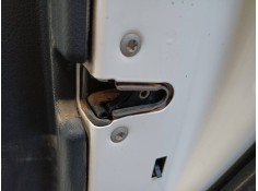 CERRADURA PUERTA TRASERA DERECHA 