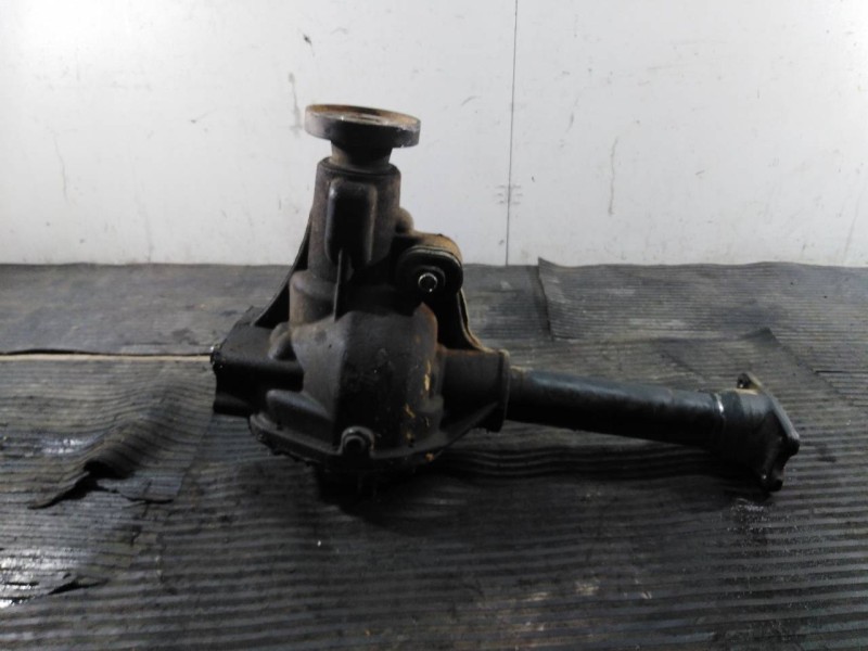 Recambio de diferencial delantero para ssangyong rodius xdi deluxe 4wd referencia OEM IAM AFHB50215531 A331 P1-A3-30