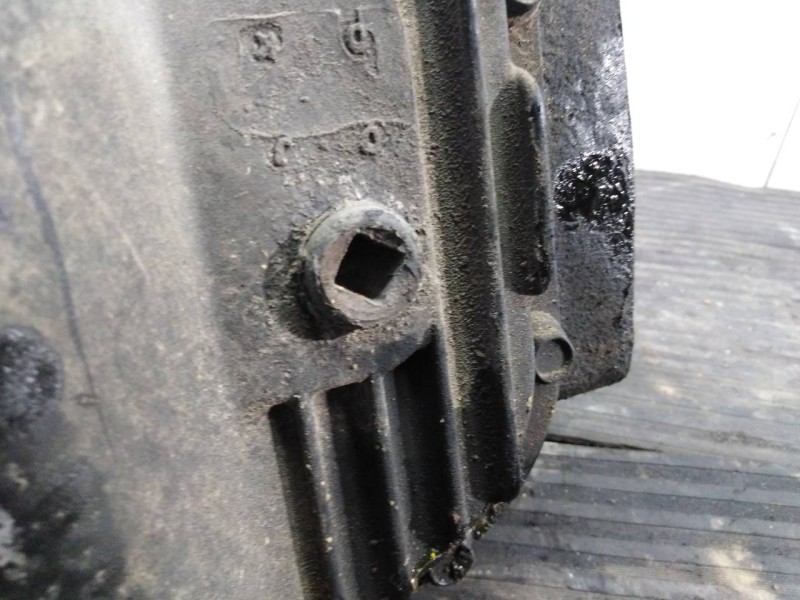 Recambio de diferencial delantero para ssangyong rodius xdi deluxe 4wd referencia OEM IAM AFHB50215531 A331 P1-A3-30