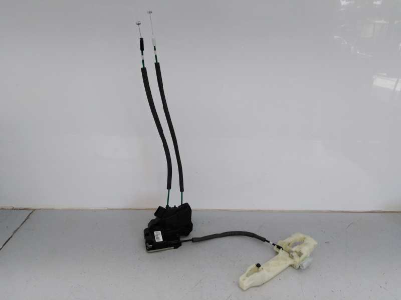 Recambio de cerradura puerta trasera izquierda para ssangyong tivoli premium 4x2 referencia OEM IAM 7131035001  E1-B3-8-2