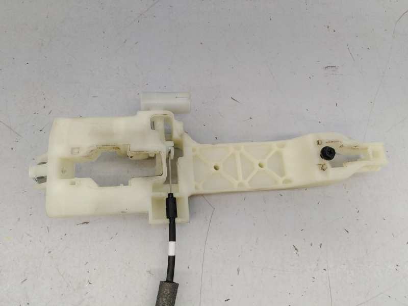 Recambio de cerradura puerta trasera izquierda para ssangyong tivoli premium 4x2 referencia OEM IAM 7131035001  E1-B3-8-2