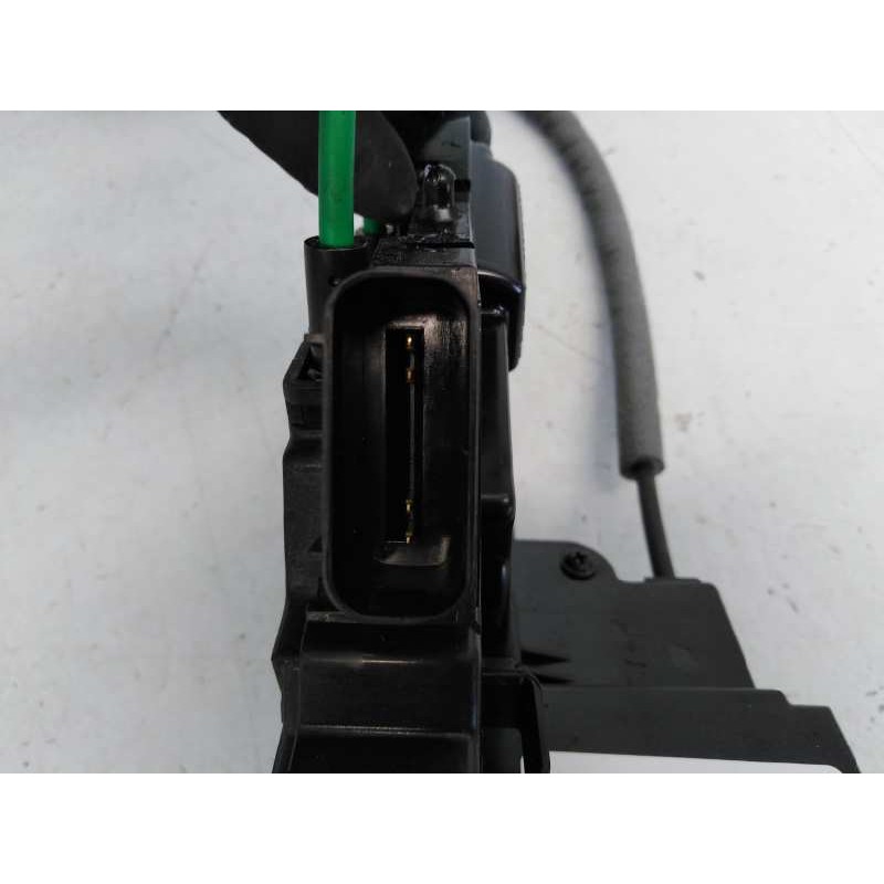 Recambio de cerradura puerta trasera izquierda para ssangyong tivoli premium 4x2 referencia OEM IAM 7131035001  E1-B3-8-2