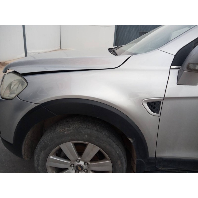 Recambio de aleta delantera izquierda para chevrolet captiva 2.0 vcdi lt referencia OEM IAM   