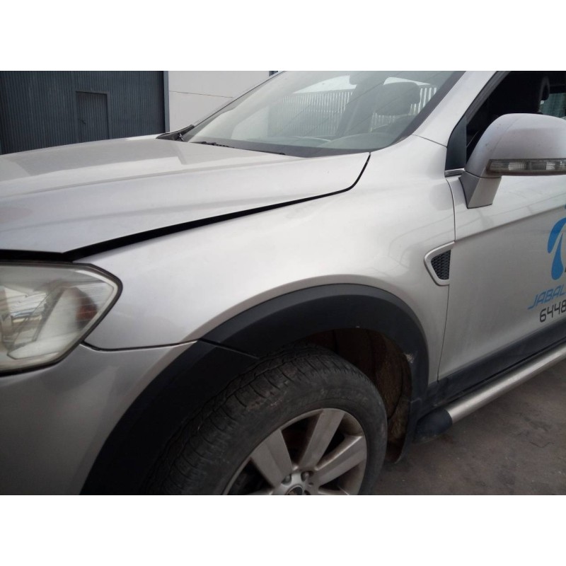 Recambio de aleta delantera izquierda para chevrolet captiva 2.0 vcdi lt referencia OEM IAM   