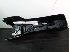 Recambio de consola central para ssangyong tivoli premium 4x2 referencia OEM IAM   P2-A2-14 2