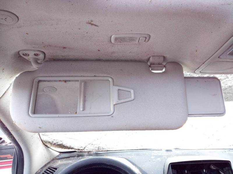 Recambio de parasol izquierdo para hyundai ix35 tecno 2wd referencia OEM IAM   