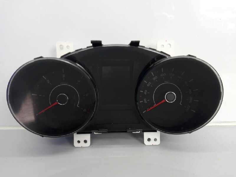 Recambio de cuadro instrumentos para ssangyong tivoli premium 4x2 referencia OEM IAM 8021035100 63211701200276 E3-A3-18-2